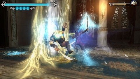 Prince of Persia: The Forgotten Sands (PSP) screenshot: Cornering and slashing poor foe to death