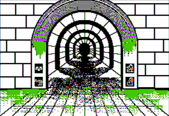 King Tuts Revenge (Apple II) screenshot: Entering the Pyramid