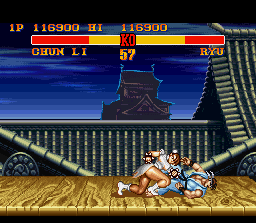 Street Fighter II Turbo (SNES) screenshot: Chun-Li's throw is very sinister! Take some distance to not be catched for it...