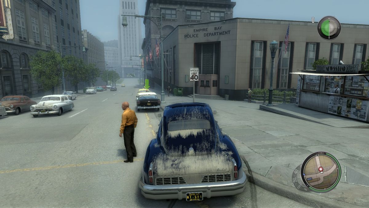 Mafia II: The Betrayal of Jimmy (Windows) screenshot: Approaching the Police Dept. to steal the police car