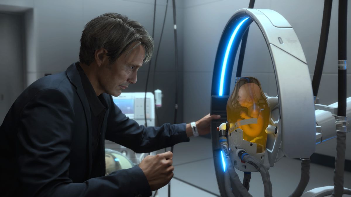 Death Stranding (PlayStation 4) screenshot: Final endgame video shows all the cutscenes seen through BB's eyes during game, connected into a story from a different camera angle