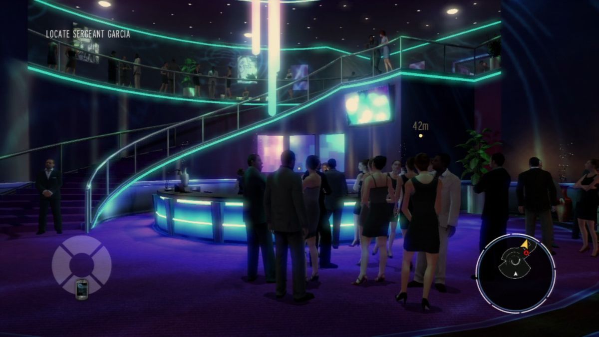 GoldenEye 007: Reloaded (PlayStation 3) screenshot: Entering the nightclub, uninvited, of course